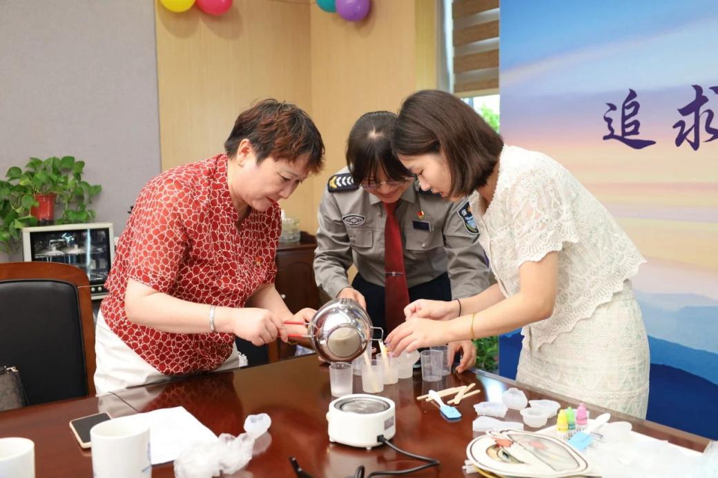 C:/Users/Administrator/Desktop/暖心相伴迎中秋 心博官方网页版开展“万人看保安”中秋节系列活动/9.jpg9