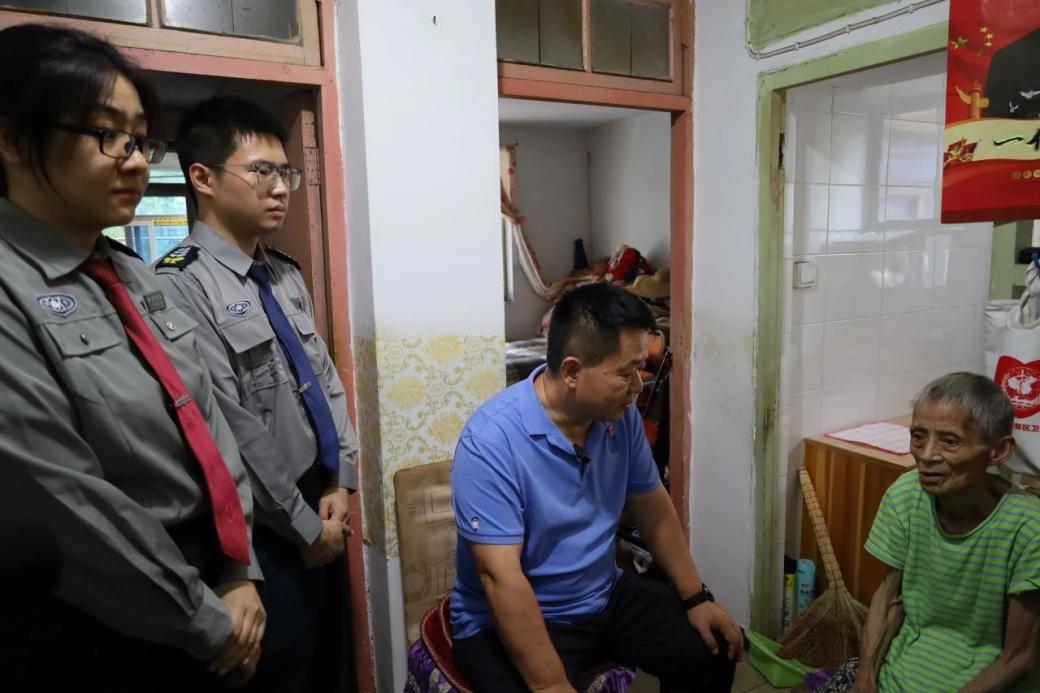 C:/Users/Administrator/Desktop/暖心相伴迎中秋 心博官方网页版开展“万人看保安”中秋节系列活动/16.jpg16