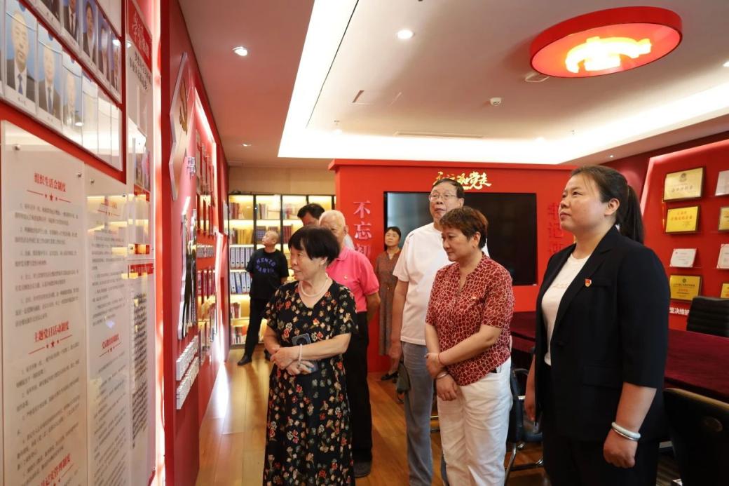 C:/Users/Administrator/Desktop/暖心相伴迎中秋 心博官方网页版开展“万人看保安”中秋节系列活动/3.jpg3