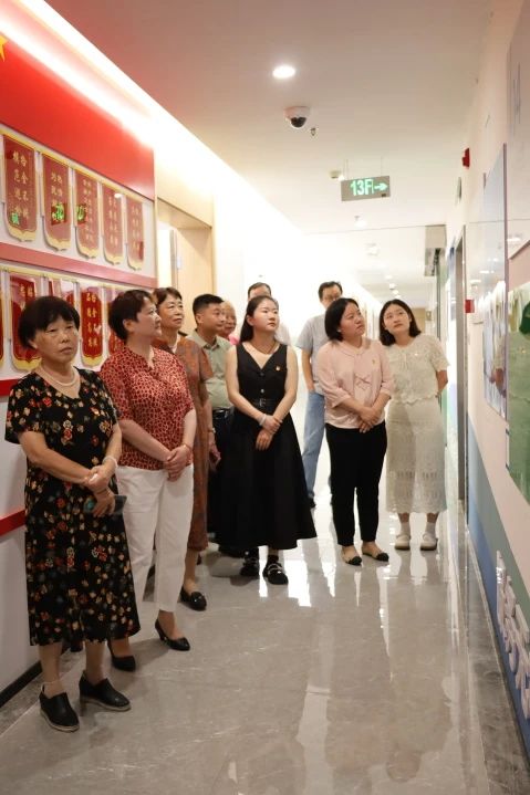 C:/Users/Administrator/Desktop/暖心相伴迎中秋 心博官方网页版开展“万人看保安”中秋节系列活动/2.jpg2