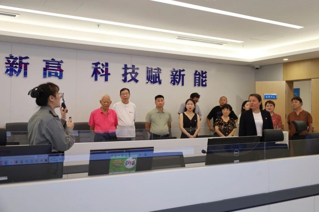 C:/Users/Administrator/Desktop/暖心相伴迎中秋 心博官方网页版开展“万人看保安”中秋节系列活动/4.jpg4